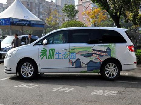 德清户外车贴喷绘如何保持效果?